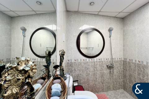 Apartment in The Belvedere, Dubai Marina, Dubai 2 bedrooms, 139 sq.m. № 76203 - photo 16