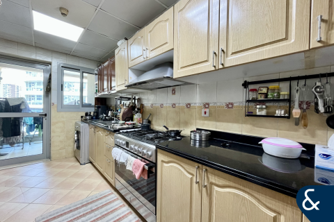 Apartment in The Belvedere, Dubai Marina, Dubai 2 bedrooms, 139 sq.m. № 76203 - photo 6