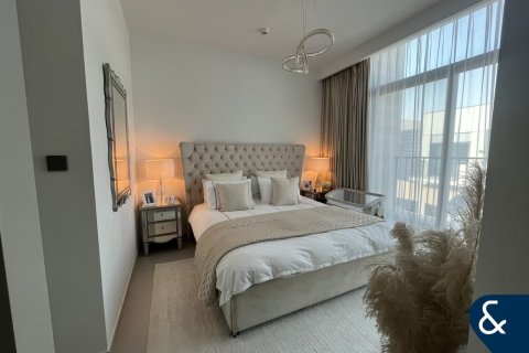 Villa in Sun, Arabian Ranches 3, Dubai 3 bedrooms, 129 sq.m. № 76228 - photo 2