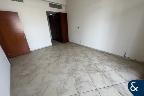 Снять в аренду квартиру в Motor City, Дубай: 3 спальни, 196м², № 76200 - фото 7