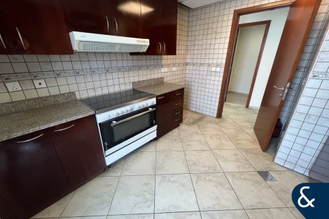 Снять в аренду квартиру в Motor City, Дубай: 3 спальни, 196м², № 76200 - фото 4