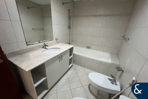 Снять в аренду квартиру в Motor City, Дубай: 3 спальни, 196м², № 76200 - фото 17