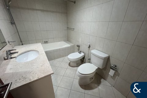 Снять в аренду квартиру в Motor City, Дубай: 3 спальни, 196м², № 76200 - фото 16