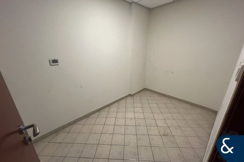 Снять в аренду квартиру в Motor City, Дубай: 3 спальни, 196м², № 76200 - фото 12