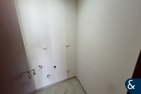 Снять в аренду квартиру в Motor City, Дубай: 3 спальни, 196м², № 76200 - фото 13