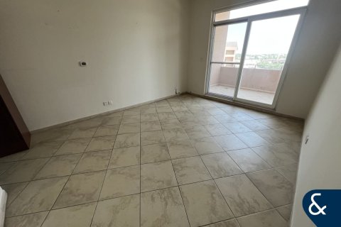 Снять в аренду квартиру в Motor City, Дубай: 3 спальни, 196м², № 76200 - фото 6