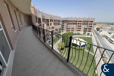 Снять в аренду квартиру в Motor City, Дубай: 3 спальни, 196м², № 76200 - фото 1