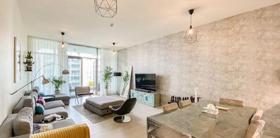 Appartement à Dubai, 2 chambres, 145 m², № 5537
