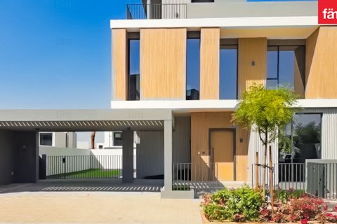 Villa en Dubai, 4 dormitorios, 315.5 m², № 70396 - foto 1