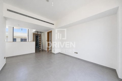 Villa in Jebel Ali, Dubai 4 bedrooms, 636.85 sq.m. № 136873 - photo 3