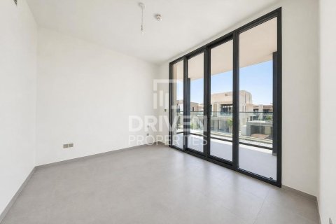 Villa in Jebel Ali, Dubai 4 bedrooms, 636.85 sq.m. № 136873 - photo 5