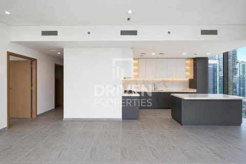 Apartment in Business Bay, Dubai 3 bedrooms, 179.49 sq.m. № 136863 - photo 14