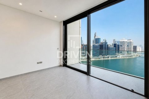 Apartment in Business Bay, Dubai 3 bedrooms, 179.49 sq.m. № 136863 - photo 6