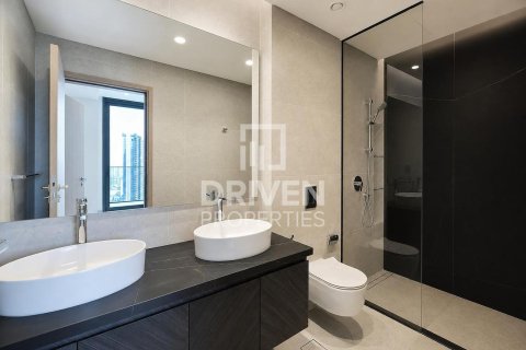 Apartment in Business Bay, Dubai 3 bedrooms, 179.49 sq.m. № 136863 - photo 16