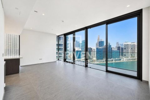 Apartment in Business Bay, Dubai 3 bedrooms, 179.49 sq.m. № 136863 - photo 2