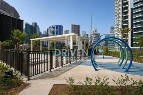 Apartment in Business Bay, Dubai 3 bedrooms, 179.49 sq.m. № 136863 - photo 29