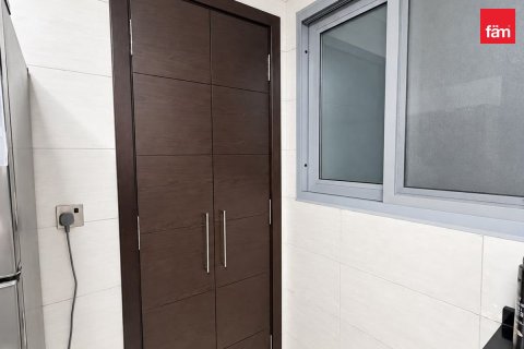 Apartment in Downtown Dubai (Downtown Burj Dubai), Dubai 1 bedroom, 98.2 sq.m. № 141654 - photo 8