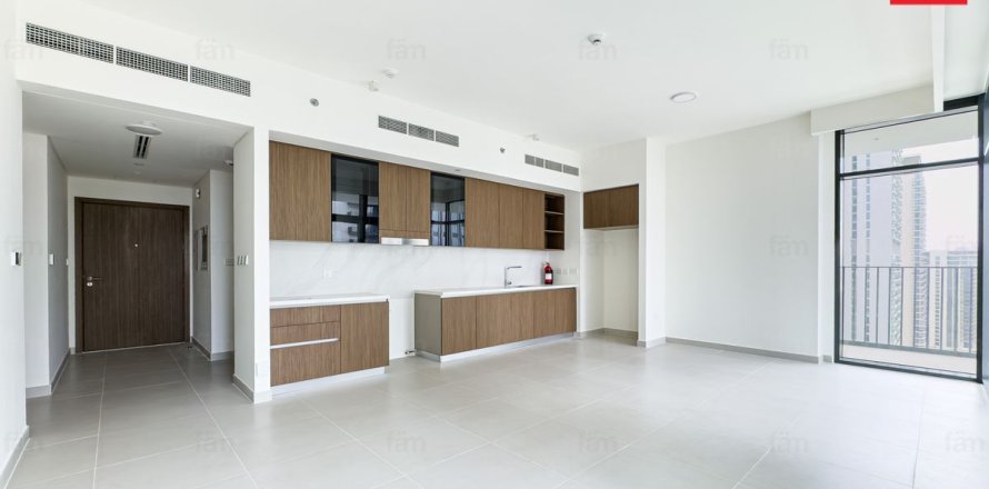 Квартира в Дубае, 2 спальни, 102.5м², № 137475