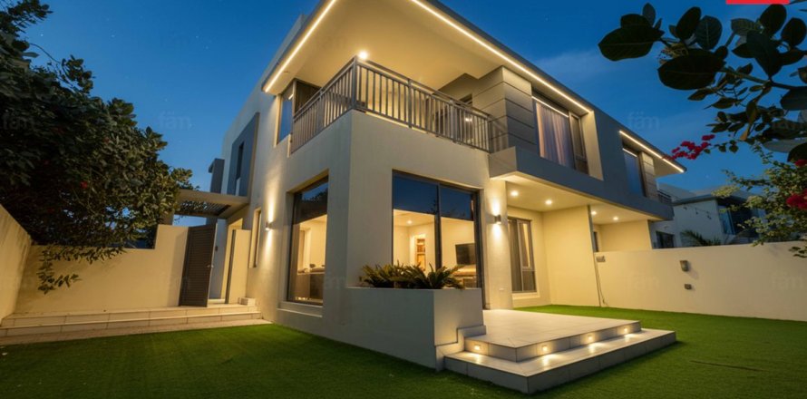 Villa in Dubai Hills Estate, Dubai 5 bedrooms, 305.8 sq.m. № 77788