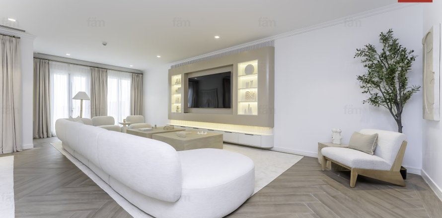 تاون هاوس في دبي 5 غرف نوم , 633.9 م² رقم 77781