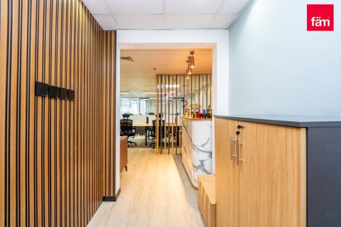 Oficina en Dubai, 118 m², № 94692 - foto 6