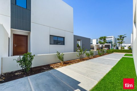 Adosado en Dubai, 4 dormitorios, 230 m², № 76924 - foto 1