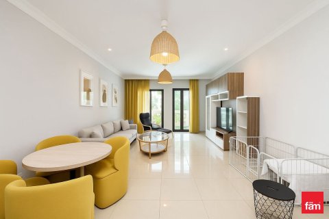 Appartement à Dubai, 2 chambres, 136.8 m², № 76926 - photo 1