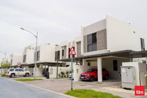 Villa in Dubai 3 bedrooms, 175.7 sq.m. № 70509 - photo 14