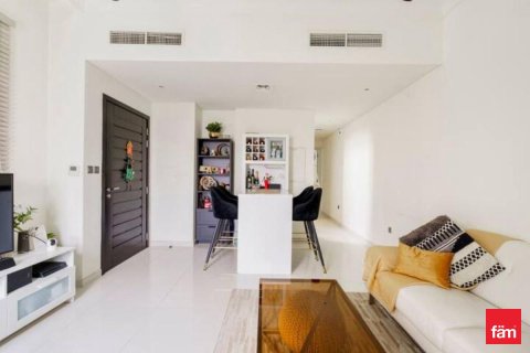 Villa in Dubai 3 bedrooms, 175.7 sq.m. № 70509 - photo 3