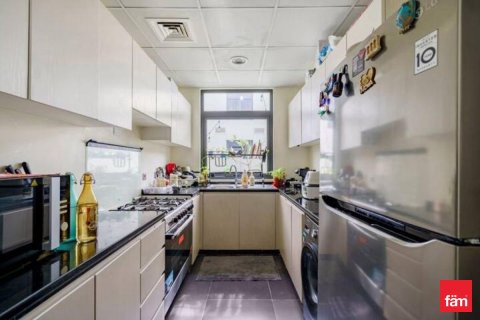 Villa in Dubai 3 bedrooms, 175.7 sq.m. № 70509 - photo 7