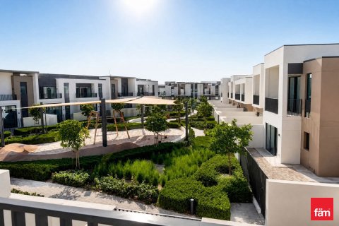 Maison de ville à Dubai, 3 chambres, 144.8 m², № 114702 - photo 1