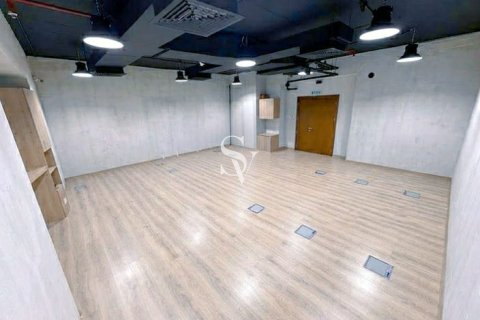 Снять в аренду офис в Barsha Heights (Tecom), Дубай: 67м², № 114703 - фото 2