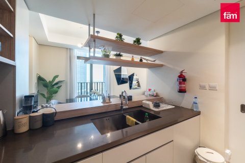 Снять в аренду квартиру в Дубае: 2 спальни, 111.4м², № 77717 - фото 8