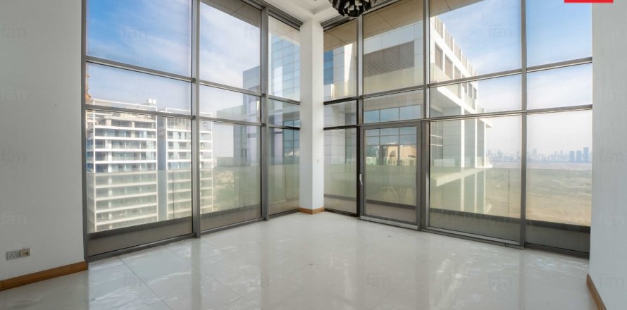 Квартира в Дубае, 1 спальня, 170.8м², № 77718