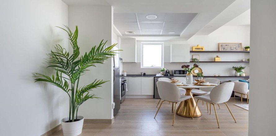 Apartment in BLOOM TOWERS in Jumeirah Village Circle, Dubai studio, 61 sq.m. № 29883