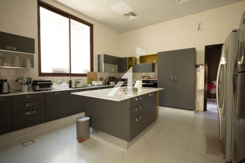 Villa à Umm Al Sheif Villas, Umm Al Sheif, Dubai, 7 chambres, 1114.8 m², № 42477 - photo 15