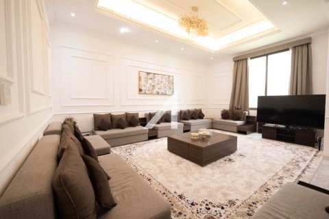 Villa à Umm Al Sheif Villas, Umm Al Sheif, Dubai, 7 chambres, 1114.8 m², № 42477 - photo 4