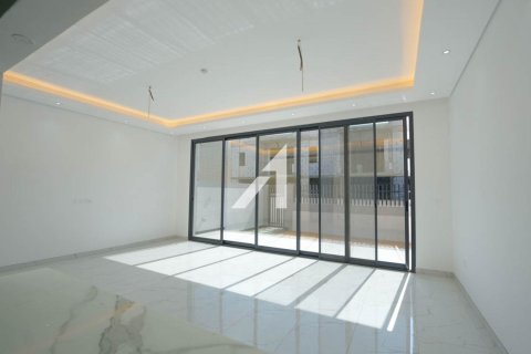 Villa in Dubai 4 bedrooms, 218.1 sq.m. № 42469 - photo 7