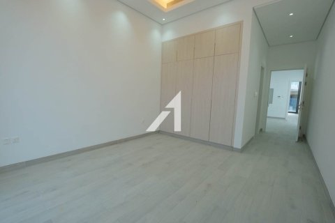 Villa in Dubai 4 bedrooms, 218.1 sq.m. № 42469 - photo 14