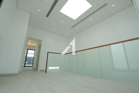 Villa in Dubai 4 bedrooms, 218.1 sq.m. № 42469 - photo 13
