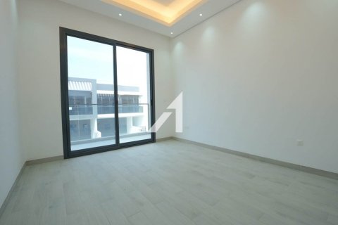 Villa in Dubai 4 bedrooms, 218.1 sq.m. № 42469 - photo 20