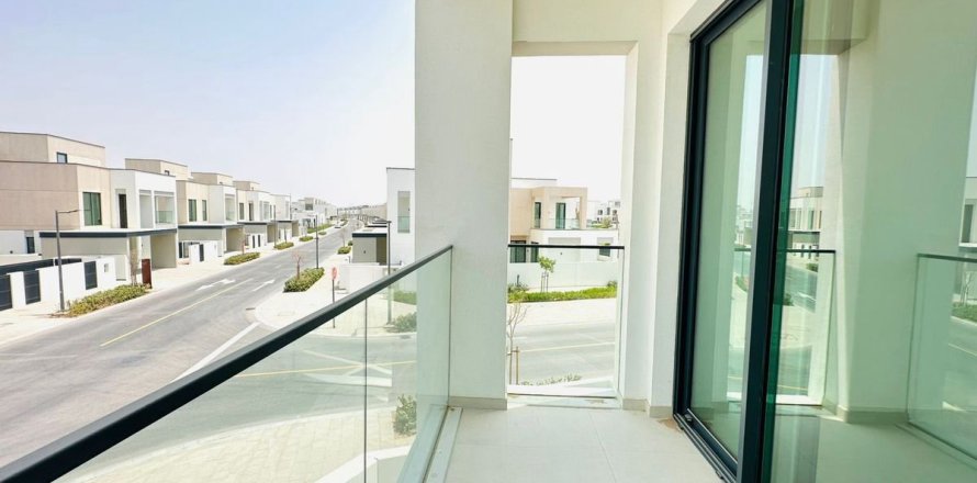 Вилла в Дубае, 4 спальни, 549.8м², № 50804