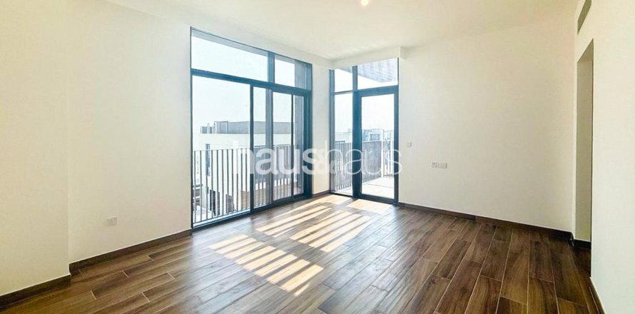 Townhouse in Al Furjan, Dubai 4 bedrooms, 359 sq.m. № 44758
