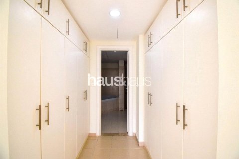 فيلا في Meadows, دبي 5 غرف نوم , 418 م² رقم 44746 - صورة 12