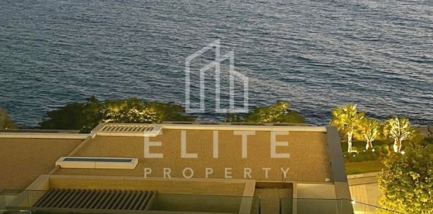Appartement à Dubai, 2 chambres, 135 m², № 38678