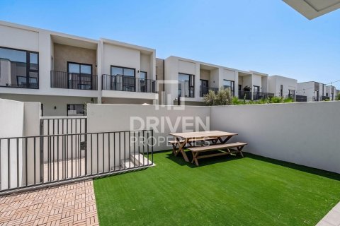 Villa in EMAAR South, Dubai South (Dubai World Central), Dubai 3 bedrooms, 141.03 sq.m. № 128699 - photo 22