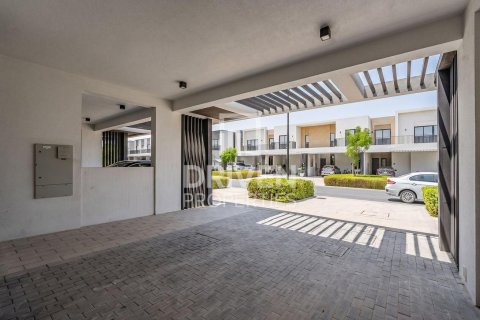 Villa in EMAAR South, Dubai South (Dubai World Central), Dubai 3 bedrooms, 141.03 sq.m. № 128699 - photo 20
