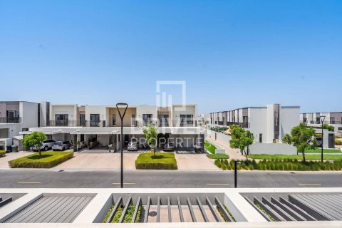Villa in EMAAR South, Dubai South (Dubai World Central), Dubai 3 bedrooms, 141.03 sq.m. № 128699 - photo 16