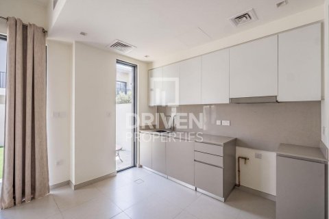 Villa in EMAAR South, Dubai South (Dubai World Central), Dubai 3 bedrooms, 141.03 sq.m. № 128699 - photo 3