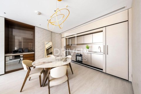 Apartamento en Downtown Dubai (Downtown Burj Dubai), Dubai, 1 dormitorio, 109.9 m², № 128687 - foto 2